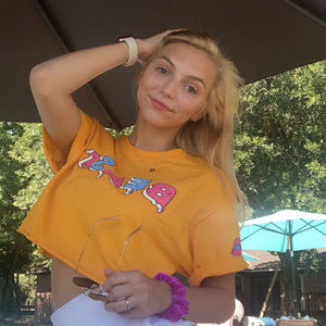 Meet your Posher, Natalie